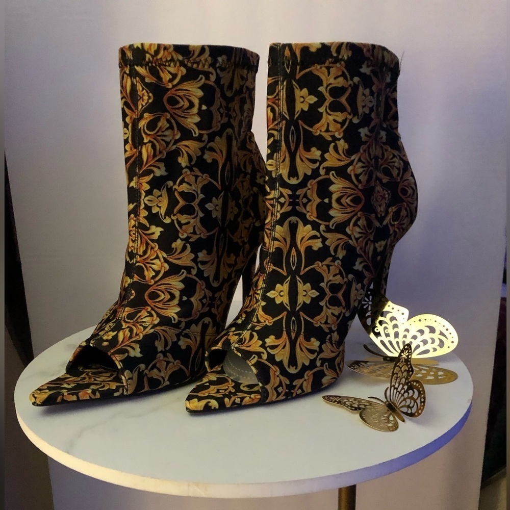 Cape Robin Black and Gold Patterned Peeptoe Heeled Boots size 9 - Picture 7 of 10